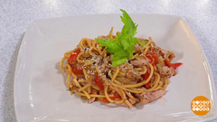 Готовим лагман на второе. Доброе утро. Фрагмент 