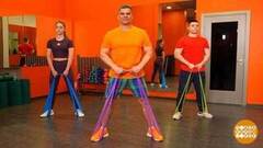 Фитнес-разминка: приседаем, как сумоисты! Доброе утро. Фрагмент