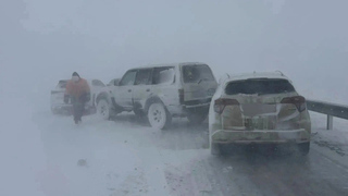 В Забайкалье произошло массовое ДТП с участием 11 автомобилей: кадры с места аварии