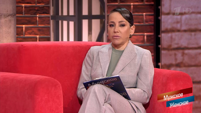 «Какая дешевая манипуляция!» Юлия Барановская заподозрила героиню программы в нечестной игре. Мужское / Женское. Фрагмент 