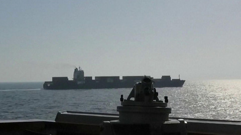 Тегеран ударил дронами по американским кораблям в ответ на захват иранского судна