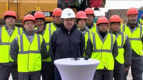 РФ и КНДР соединили пролеты автомобильного моста через реку Туманную