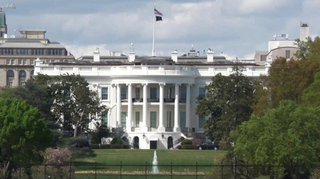 За сутки до истечения срока перемирия США продолжают сыпать угрозами, Иран анонсирует новые карты на поле боя