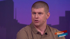 «Накинулись на мою “любимку”». Мужчина считает, что соседки третируют его жену из ревности. Мужское / Женское. Фрагмент