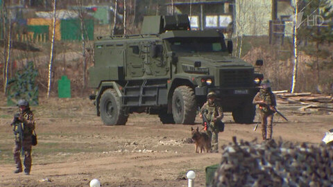 Перед отправкой на фронт росгвардейцы проходят тренировки на полигоне