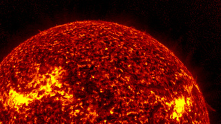 На Солнце произошла двойная вспышка впервые за две недели: видео