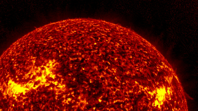 На Солнце произошла двойная вспышка впервые за две недели: видео