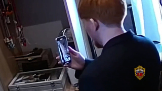 Время- деньги: лже-риелтор украл из квартиры москвички часы за два млн