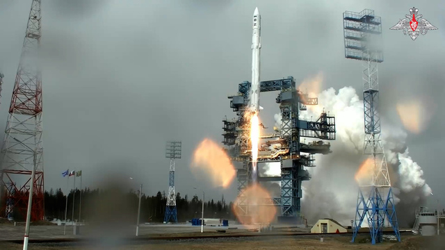 Запуск ракеты-носителя «Ангара-1.2» с космодрома «Плесецк» сняли на видео