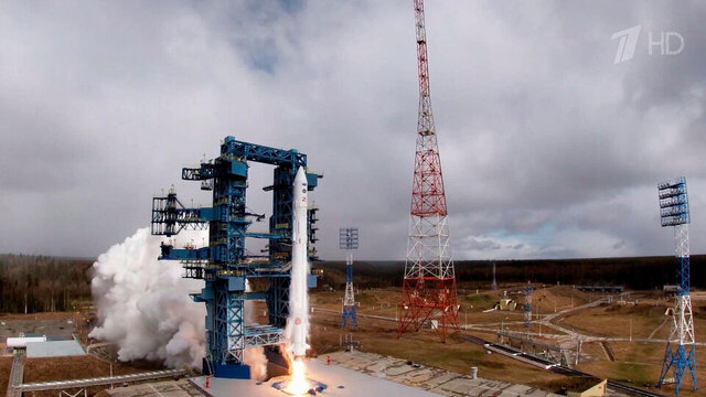Ракета-носитель «Ангара» вывела на орбиту военные спутники