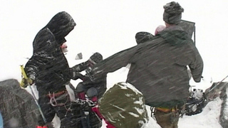 В горах Бурятии ищут туристов, попавших под лавину