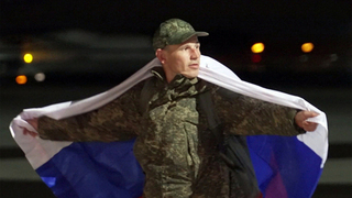 Домой вернулись 193 бойца, освобожденных из украинского плена