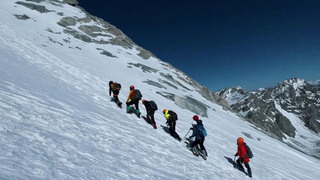 Горы ошибок не прощают, предупреждают профессиональные альпинисты