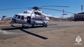 Вертолет МЧС направили к месту схода лавины на руднике в Бурятии: видео