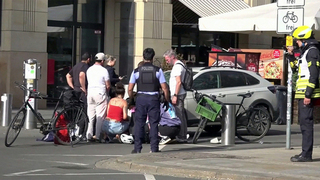 В Лейпциге два человека погибли при наезде автомобиля в толпу людей
