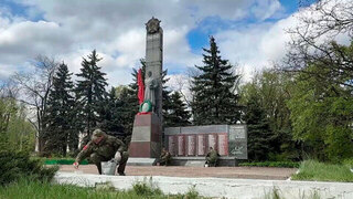 В преддверии Дня Победы по всей России приводят в порядок военные мемориалы