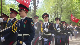 Акция «Парад у дома»: ветеранов Великой Отечественной поздравляют по всей стране