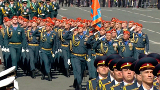 Россия отмечает главный праздник страны — День Победы