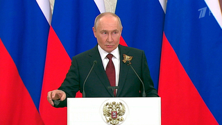 Финальный вопрос, который задали журналисты Владимиру Путину, касался темы исторической памяти