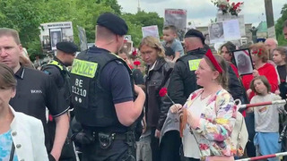Акции «Бессмертный полк» проходят по всему миру, несмотря на давление властей
