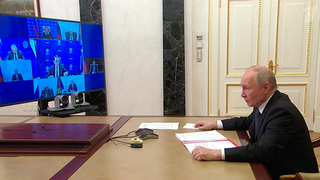 Владимир Путин провел совещание с постоянными участниками Совета безопасности