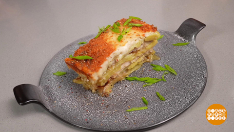 Готовим картофельную запеканку с курочкой. Доброе утро. Фрагмент 