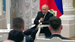Владимир Путин встретился с выпускниками программы «Время героев»