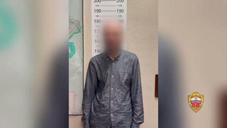 Мужчина из мести поджег окативший его из лужи автомобиль в Москве