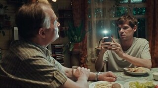 «Вот это — социальные сети, зарегистрируешься, друзей добавишь». Далекие близкие. Анонс