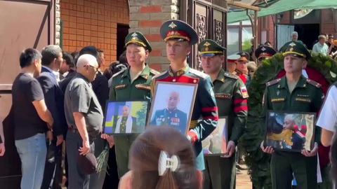 В Элисте прощаются с героем России Нараном Очир-Горяевым