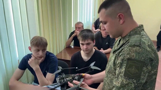 В Луганске прошла встреча студентов с бойцами «Южной» группировки войск