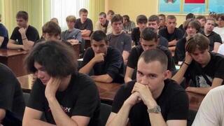 Бойцы войск БПЛА Южной группировки встретились со студентами Луганского архитектурно-строительного колледжа