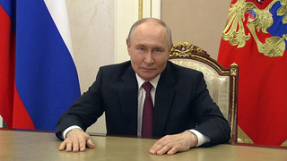 Владимир Путин поздравил выпускников с окончанием школы