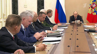 О ситуации в ТЭК говорил Владимир Путин на совещании с правительством