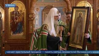 Патриарх Кирилл передал икону с образом Александра Невского после освящения храма на Валааме
