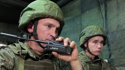 Инструкторы с боевым опытом на полигонах учат управлять беспилотниками
