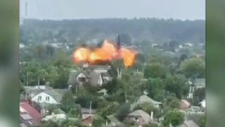 Наша армия продвигается сразу в двух областях и наносит удары по военным тылам врага