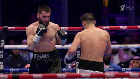 World Boxing допустила российских боксеров к участию на международных соревнованиях с флагом и гимном