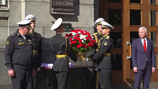 В Петербурге открыли мемориальную доску выдающемуся конструктору Игорю Спасскому