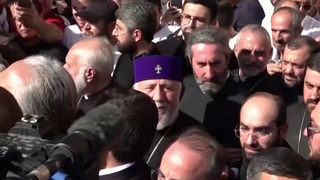 В Армении отложен громкий процесс над главой Апостольской церкви