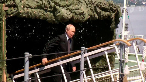 Владимир Путин: Россия не оставит без ответа захваты своих торговых судов