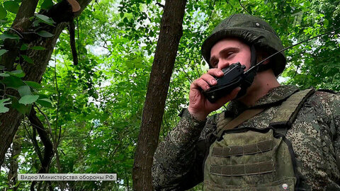 Бойцы группировки войск «Центр» освободили Петровку в Донецкой республике