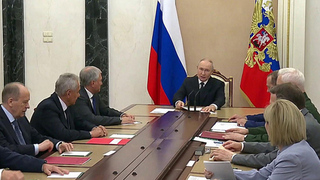 Владимир Путин провел совещание с постоянными участниками Совета безопасности России