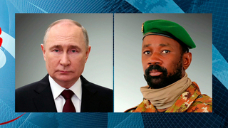 Владимир Путин поговорил по телефону с президентом переходного периода Мали