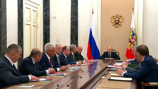 Владимир Путин провел оперативное совещание с участниками Совбеза России