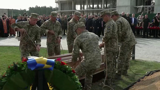 На Украине выбирают памятник Мазепе и собирают пантеон из европейских кладбищ