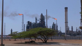 США и Венесуэла заключили сделку на разработку 17 нефтяных месторождений