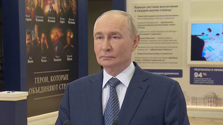 Владимир Путин в режиме видеоконференции открыл новые школы сразу в пяти регионах