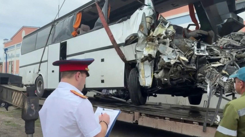 Шесть человек погибли в результате аварии автобуса и «Камаза» на Ставрополье