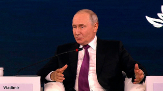 Владимир Путин выступил на пленарном заседании ВЭФ-2026